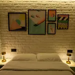 Ava Center Aparthotel 4*