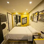 Ava Center Aparthotel