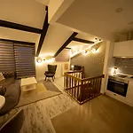 Aparthotel Ava Center 4*