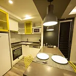 Aparthotel Ava Center 4*