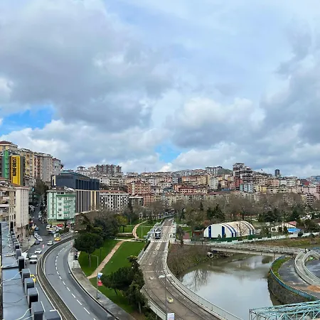 Ava Center Aparthotel 4*