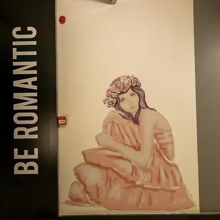 Ava Center Aparthotel 4*