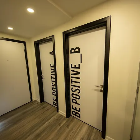 Ava Center מלון דירות 4*