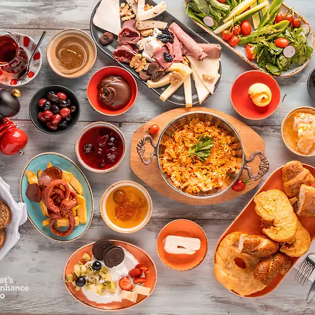 Ava Center Aparthotel